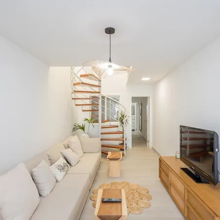 Sea Views Private Terrace 2br House Near The